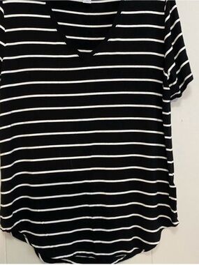 Black & White Striped V-Neck Women’s Top